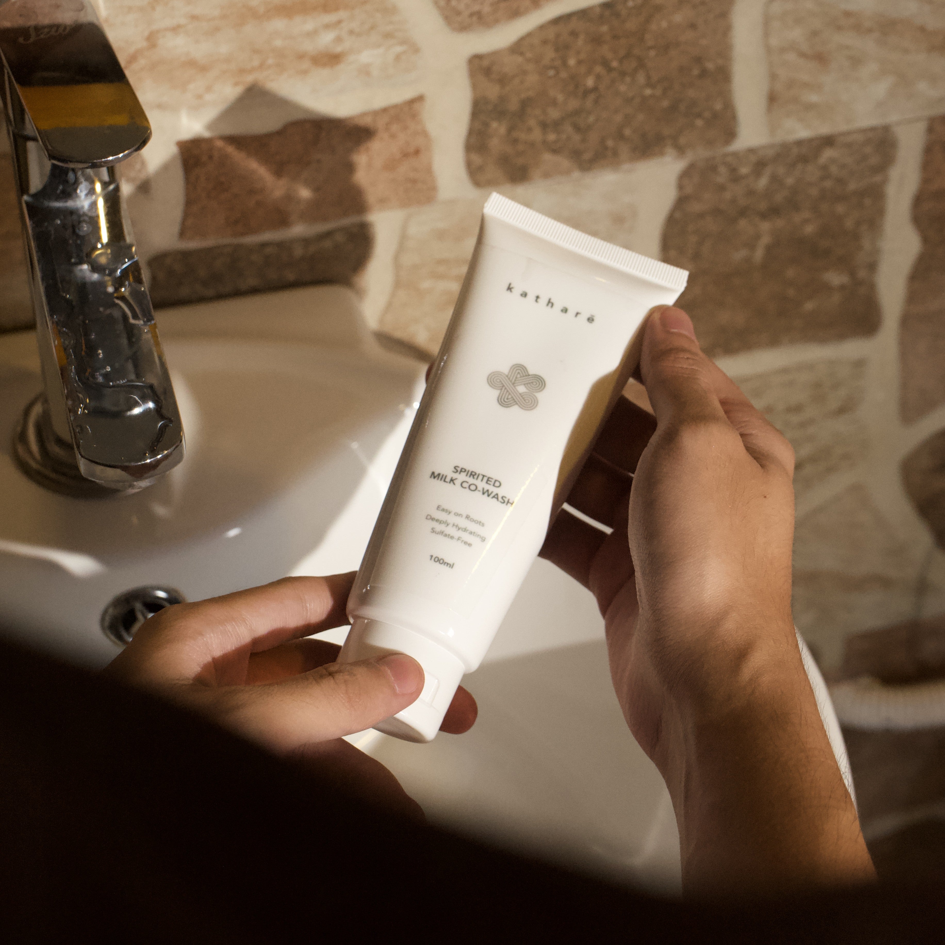 Spirited Co-Wash | 2-in-1 Shampoo & Gentle Scalp Cleanser for Hydrated, Frizz-Free Hair
