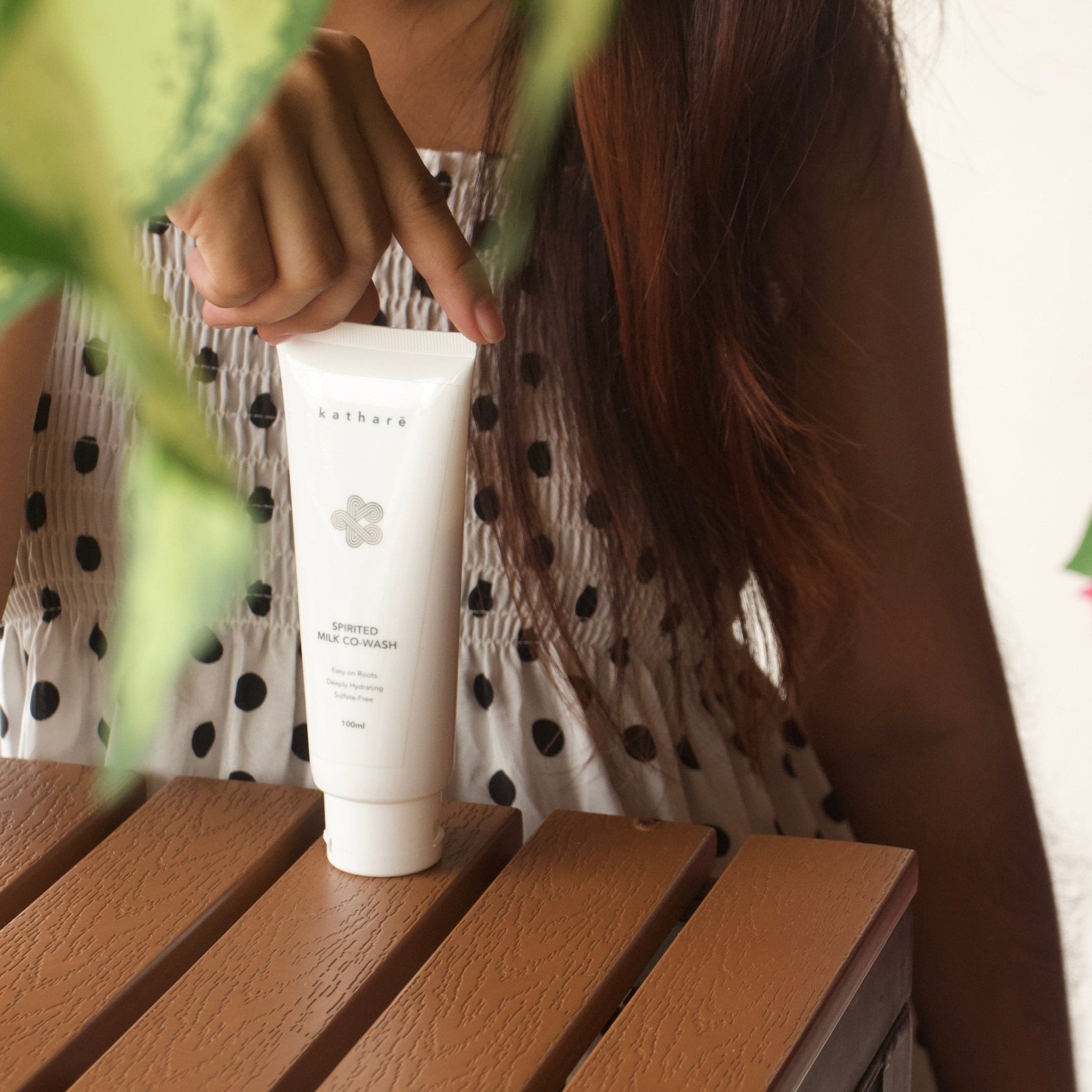 Spirited Co - Wash | 2 - in - 1 Shampoo & Gentle Scalp Cleanser for Hydrated, Frizz - Free Hair - Katharē Hair Care